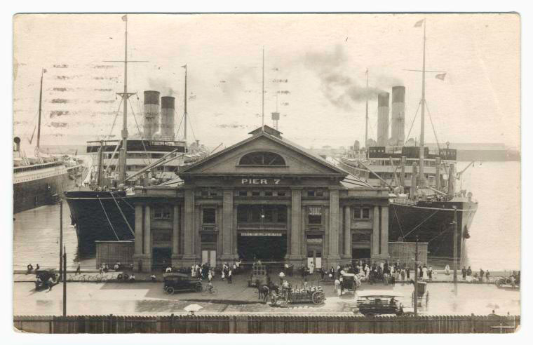 Image of Pier 7, at Honolulu, 1919.